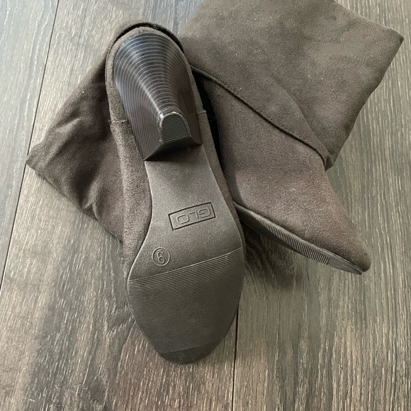 Glo Women’s Boots - Picture 3 of 4